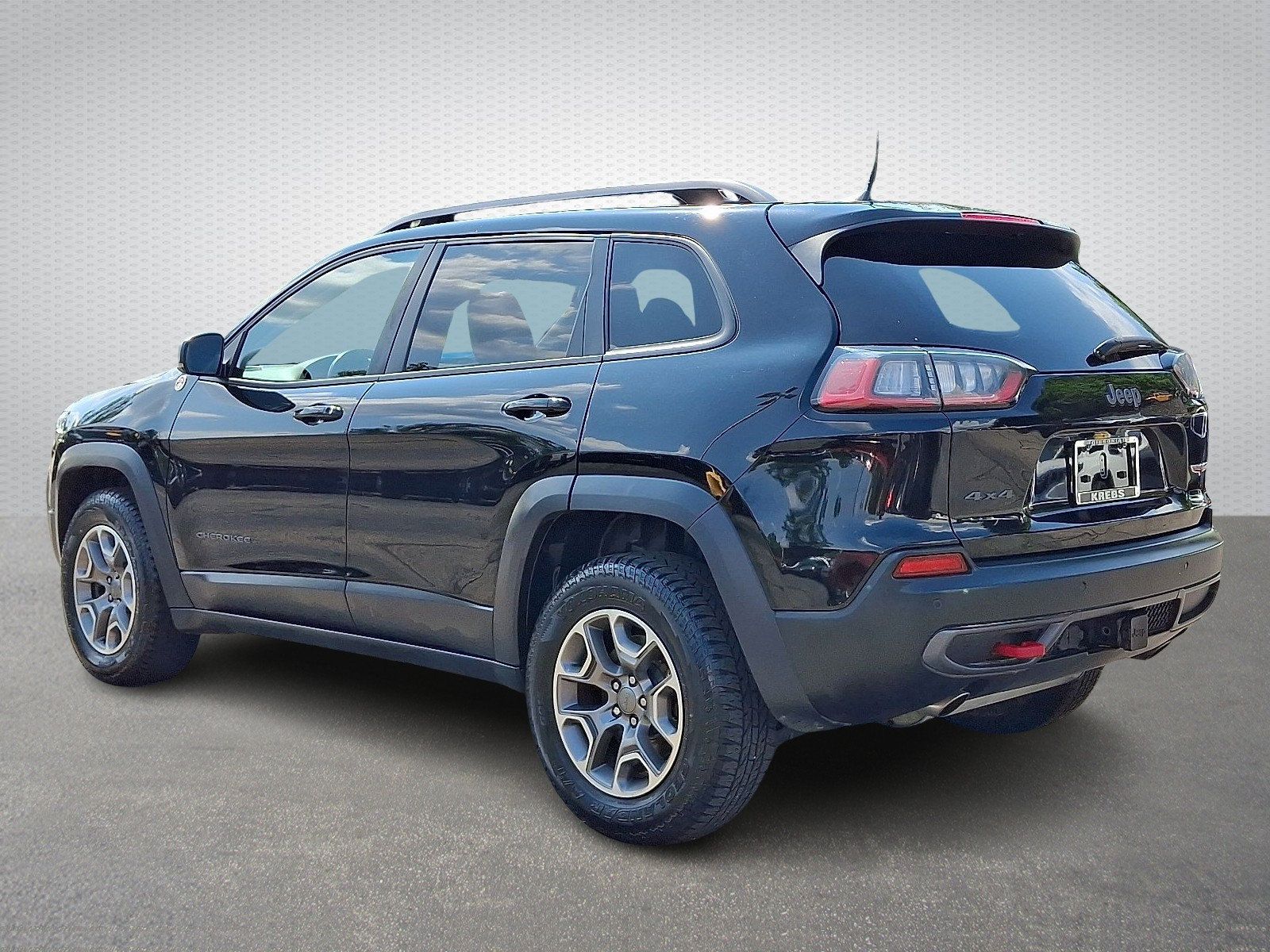 Used 2021 Jeep Cherokee Trailhawk w/ Trailer Tow Group AWD/4WD image 4