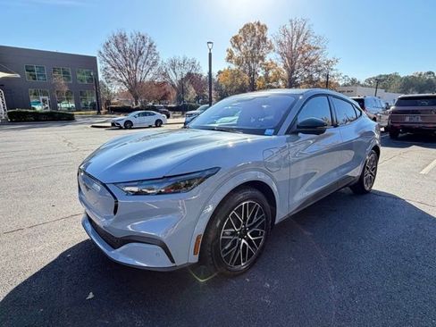 New 2025 Ford Mustang Mach-E Premium image 3