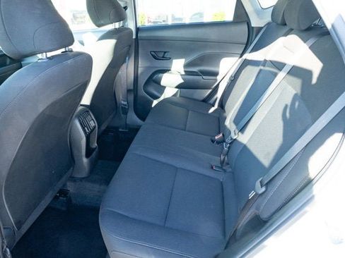 Used 2025 Hyundai Kona SEL image 27