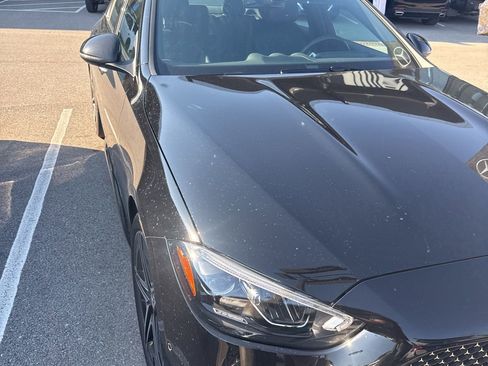 Used 2023 Mercedes-Benz C 300 4MATIC Sedan image 4