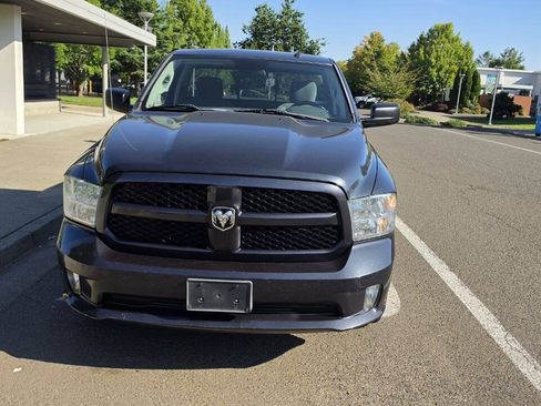 Used 2014 RAM 1500 Express RWD image 2