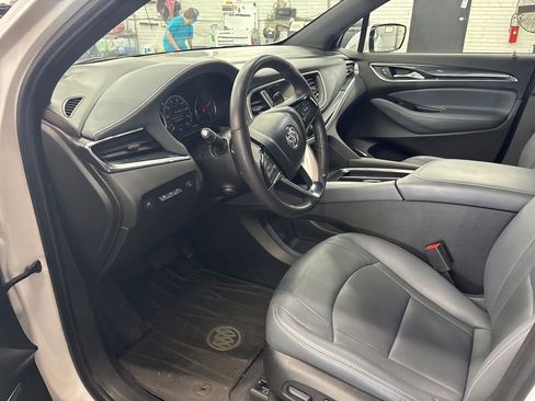 Used 2024 Buick Enclave Premium AWD/4WD image 9