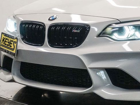Used 2018 BMW M2 image 8