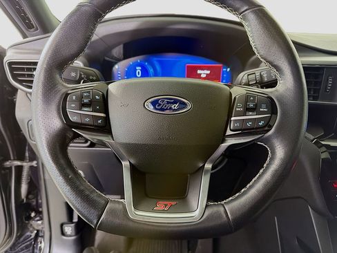 Used 2023 Ford Explorer ST w/ Technology Package image 12