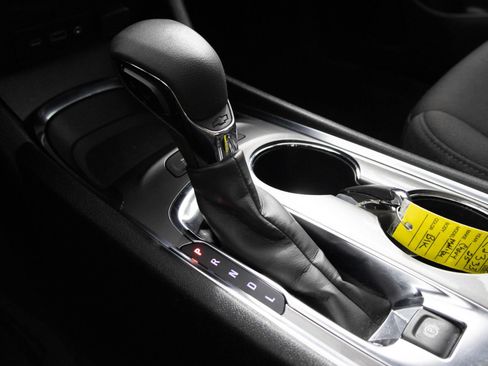 Used 2025 Chevrolet Malibu LT FWD image 30