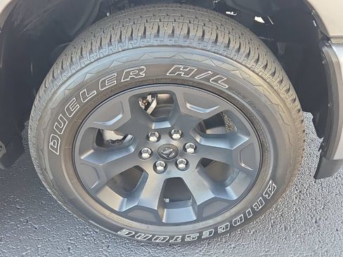 Used 2025 RAM 1500 Big Horn AWD/4WD image 12