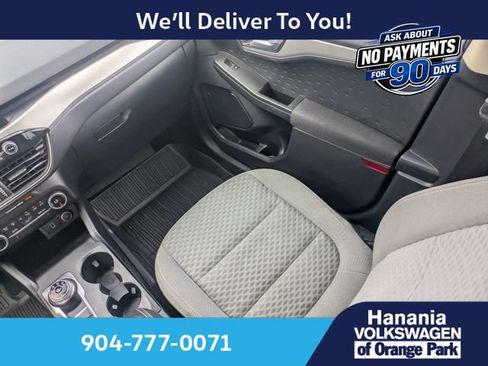 Used 2020 Ford Escape SE FWD image 17