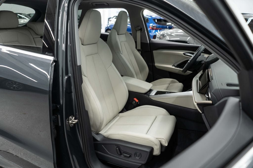 Used 2025 Audi Q5 Premium Plus AWD/4WD image 14