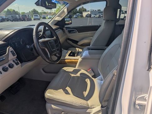 Used 2017 GMC Yukon Denali AWD/4WD image 14
