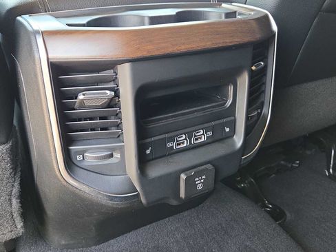 Used 2022 RAM 2500 Laramie AWD/4WD image 13
