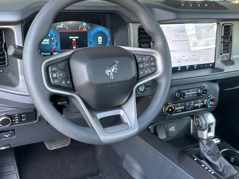 New 2026 Ford Bronco 2-Door w/ Sasquatch Package AWD/4WD image 14