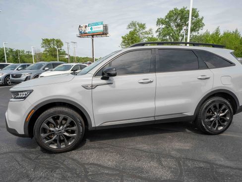Used 2023 Kia Sorento X-Line EX AWD/4WD image 3