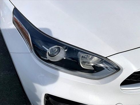 Used 2021 Kia Forte LXS image 28