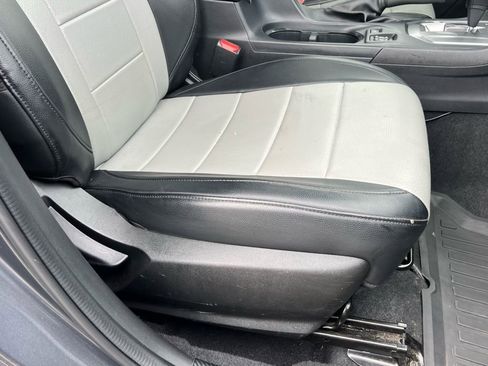 Used 2022 Subaru Crosstrek 2.0i Premium w/ Moonroof Package image 14