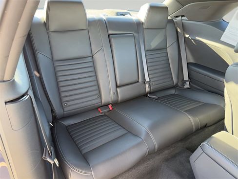 Used 2011 Dodge Challenger R/T w/ Sound Group II image 28