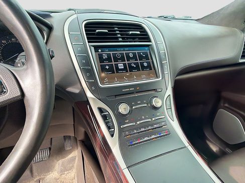 Used 2016 Lincoln MKX Black Label w/ Technology Package image 29