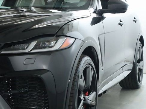 Used 2026 Jaguar F-PACE SVR image 4