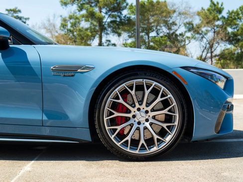 Used 2025 Mercedes-Benz SL 55 AMG 4MATIC image 34