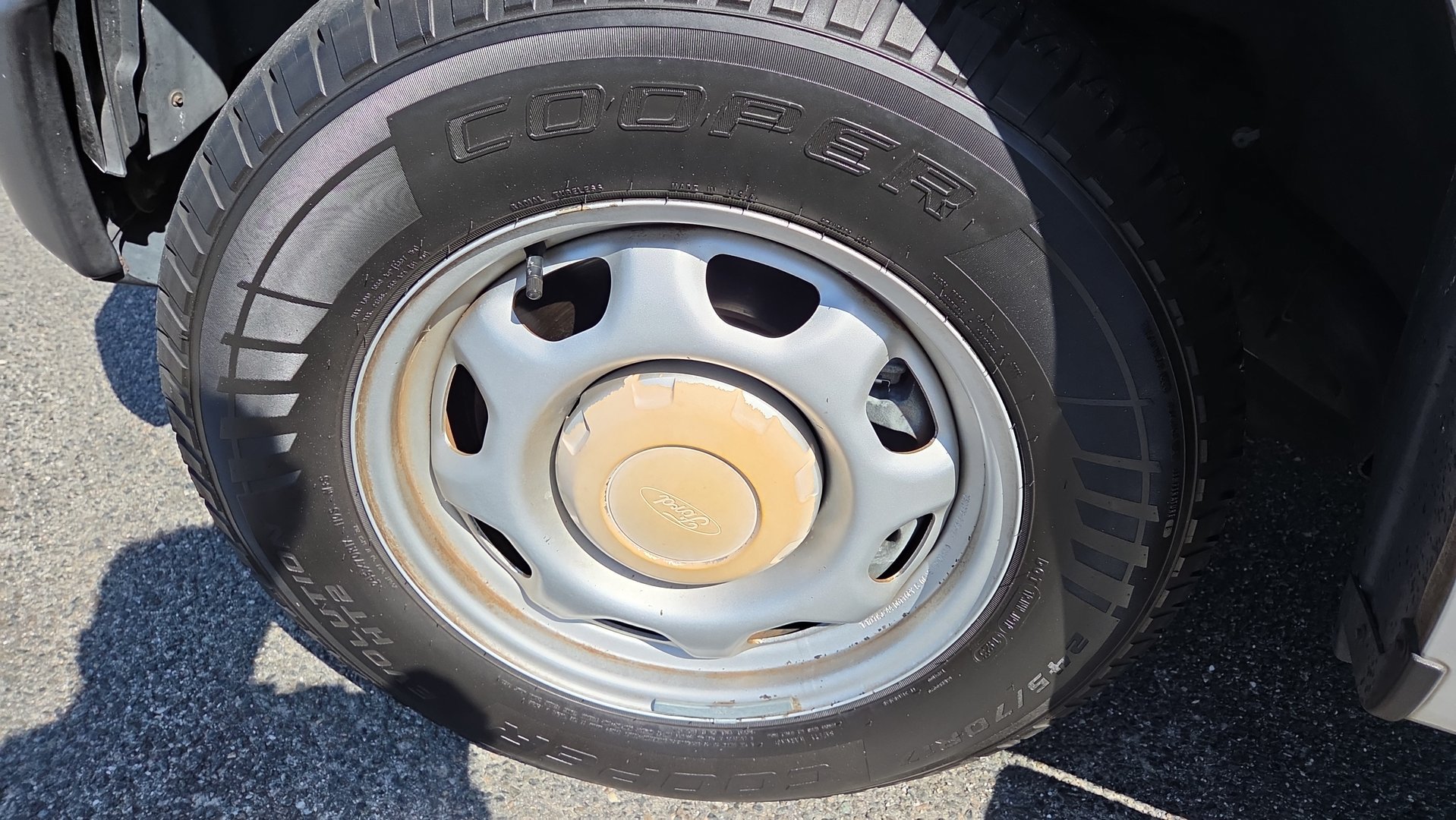 Used 2016 Ford F150 XL w/ Equipment Group 101A Mid RWD image 15