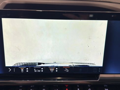 Used 2025 Chevrolet Silverado 1500 LTZ w/ LTZ Premium Package image 42