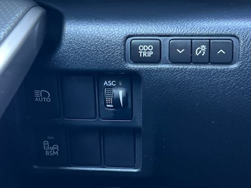 Used 2017 Lexus IS 200t F Sport w/ F Sport Package RWD image 30
