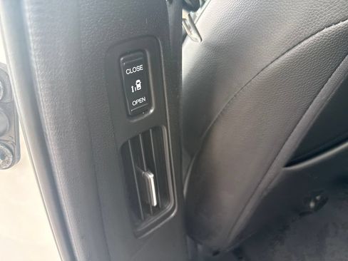 Used 2023 Honda Odyssey Touring image 18