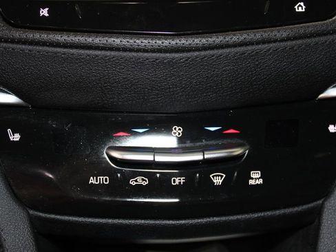 Used 2024 Cadillac XT5 Premium Luxury FWD image 33