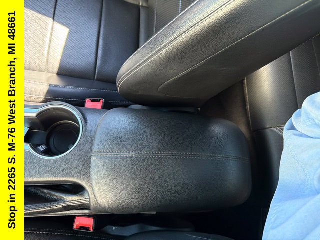 Used 2022 Ford Mustang Premium RWD image 33