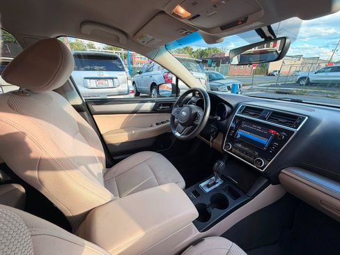 Used 2019 Subaru Outback 2.5i Premium AWD/4WD image 14