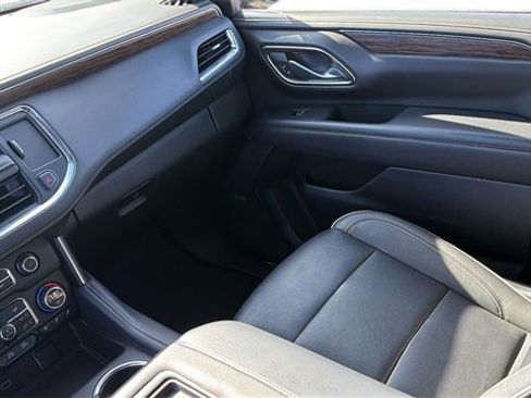 Used 2024 Chevrolet Tahoe Premier image 17