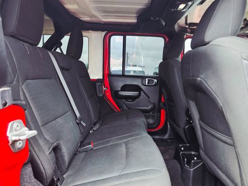 Used 2018 Jeep Wrangler Unlimited Sport S AWD/4WD image 18