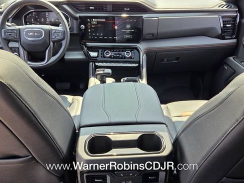 Used 2026 GMC Sierra 1500 AT4 w/ AT4 Premium Package AWD/4WD image 9