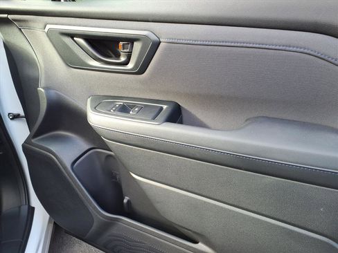 Certified 2025 Subaru Forester Premium image 4