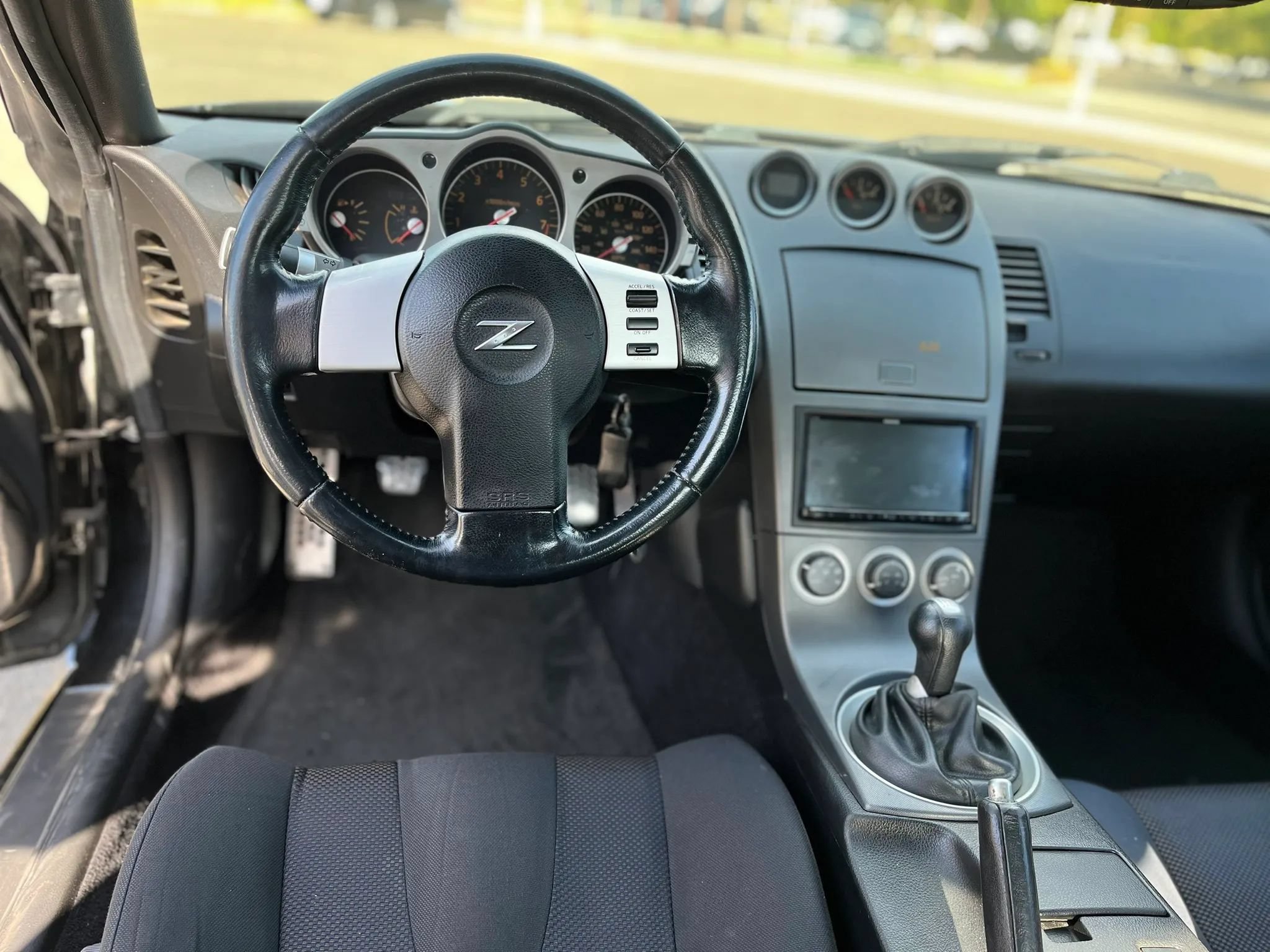 Used 2005 Nissan 350Z Performance RWD image 11