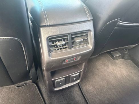 Used 2015 Ford Edge Titanium w/ Equipment Group 301A AWD/4WD image 12