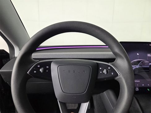 Used 2025 Tesla Model 3 Long Range image 16