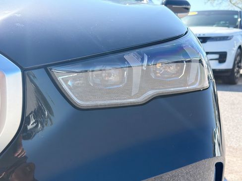 Used 2024 BMW 530i w/ Premium Package image 10