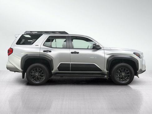 Used 2026 Toyota 4Runner SR5 AWD/4WD image 6