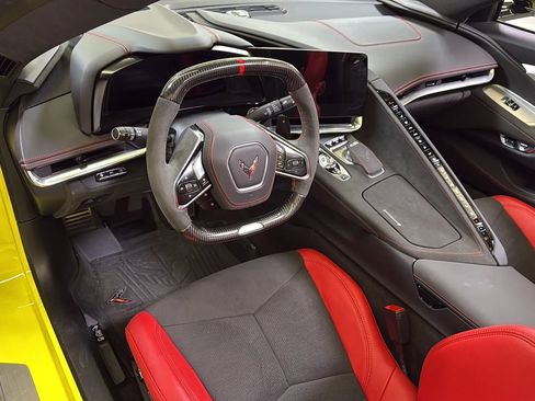 Used 2024 Chevrolet Corvette Z06 w/ Z07 Performance Package RWD image 13