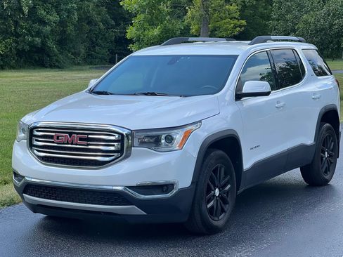 Used 2019 GMC Acadia SLT w/ LPO, Floor Liner Package AWD/4WD image 1