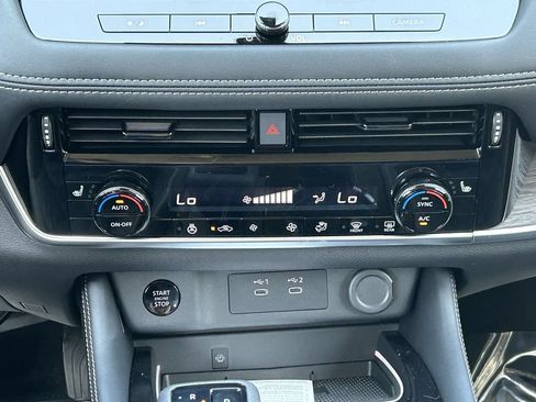 New 2026 Nissan Rogue Platinum AWD/4WD image 23