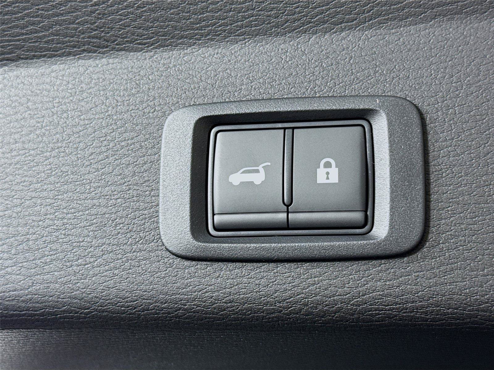 New 2026 Mitsubishi Outlander SE FWD image 15