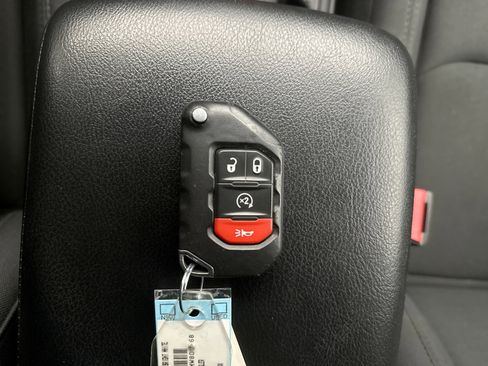 Used 2021 Jeep Wrangler Unlimited Sport w/ Sun And Sound Package image 10