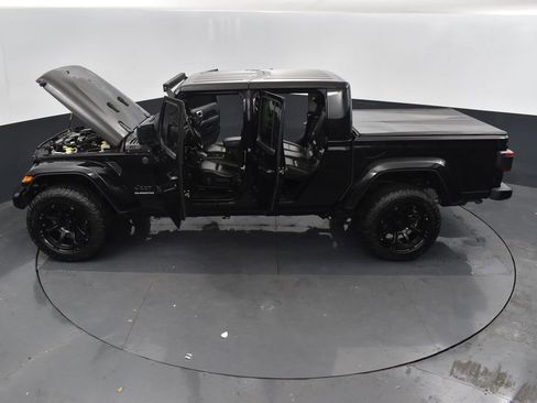 Used 2021 Jeep Gladiator Overland image 54