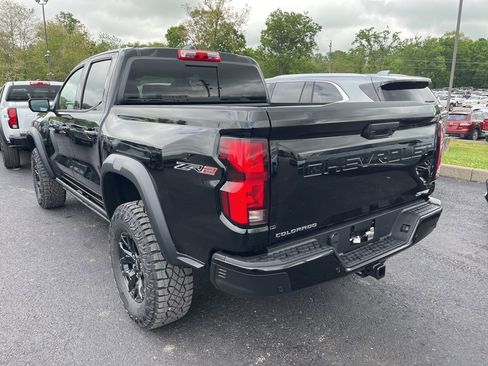 New 2026 Chevrolet Colorado ZR2 w/ Midnight Edition AWD/4WD image 4
