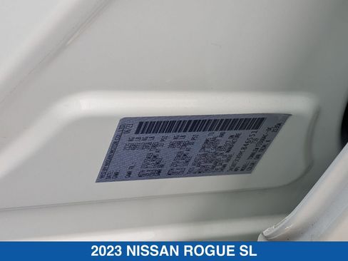 Used 2023 Nissan Rogue SL AWD/4WD image 39