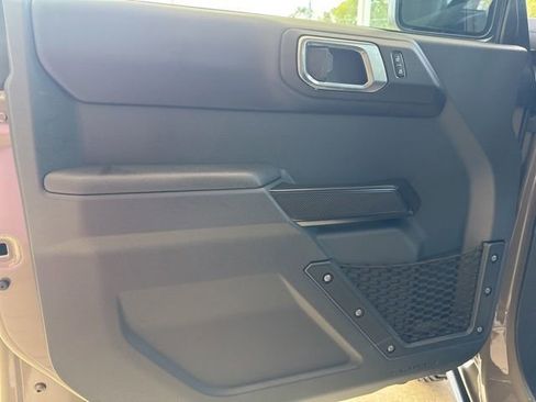 New 2025 Ford Bronco Badlands image 12