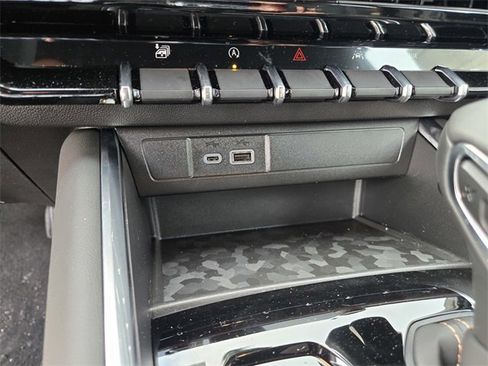 New 2026 GMC Canyon AT4 image 18