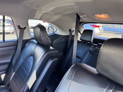 Used 2022 Toyota Highlander XLE image 18