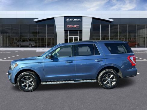 Used 2018 Ford Expedition XLT w/ Equipment Group 202A image 2